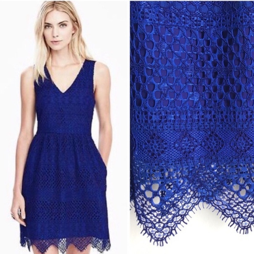 Beautiful Banana Republic lace dress with pockets